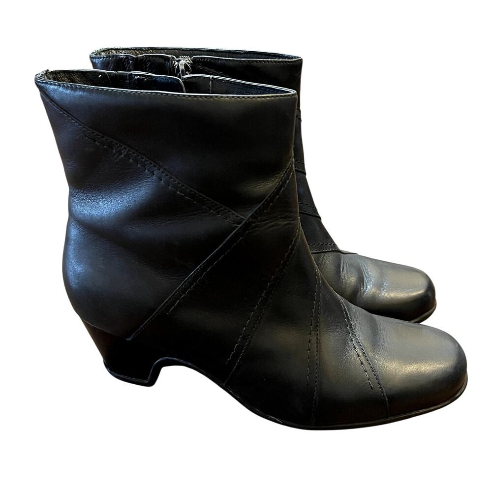 Clarks Artisan Leyden Candle Boots Women's 9.5M Side Zip Black Leather Western